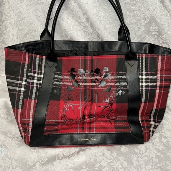 Rare - Victoria SecretsVictoria's Secret Limited Edition Striped Pink Canvas Bea - Picture 1 of 11